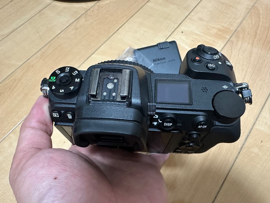 Nikon Z6 ミラーレス一眼カメラ