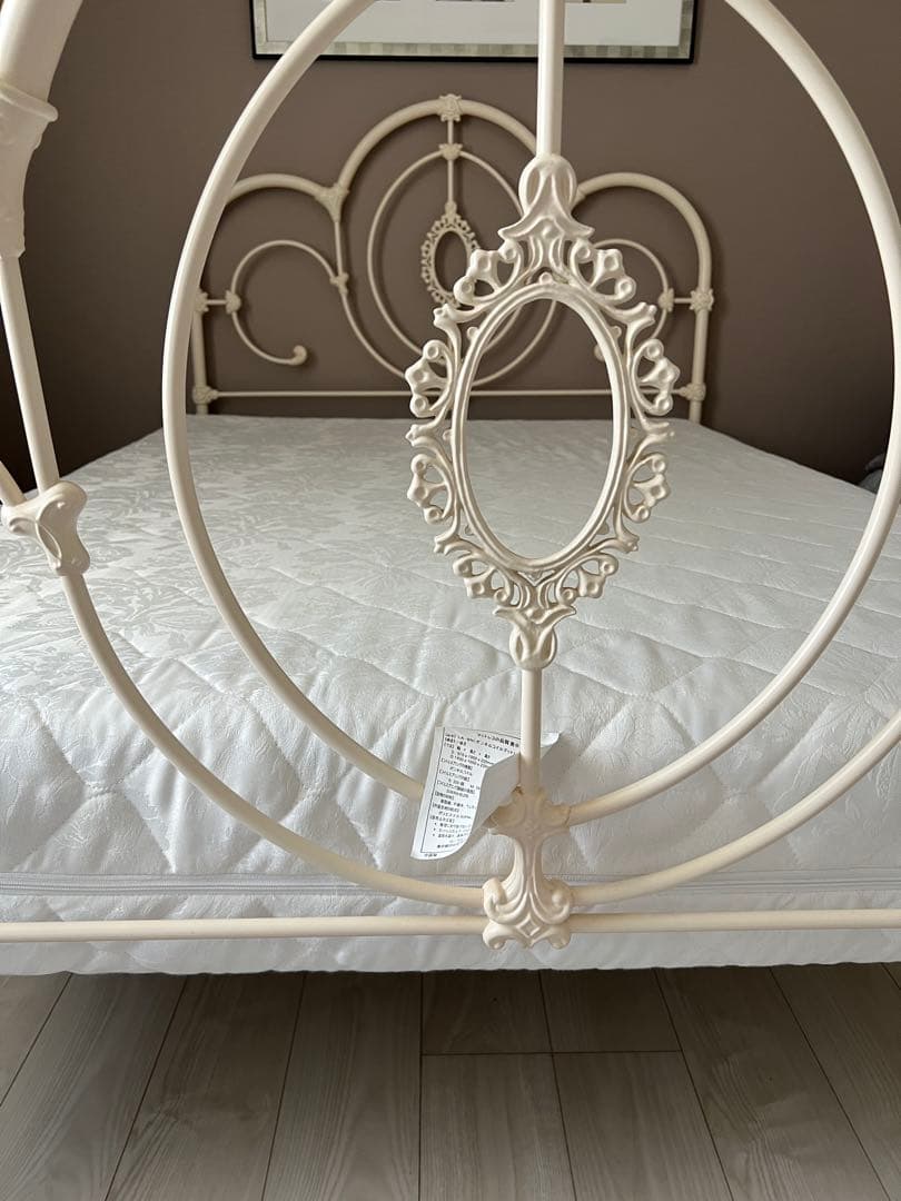 【送料込み】Laura Ashley ベッド ダブル ローラアシュレイ