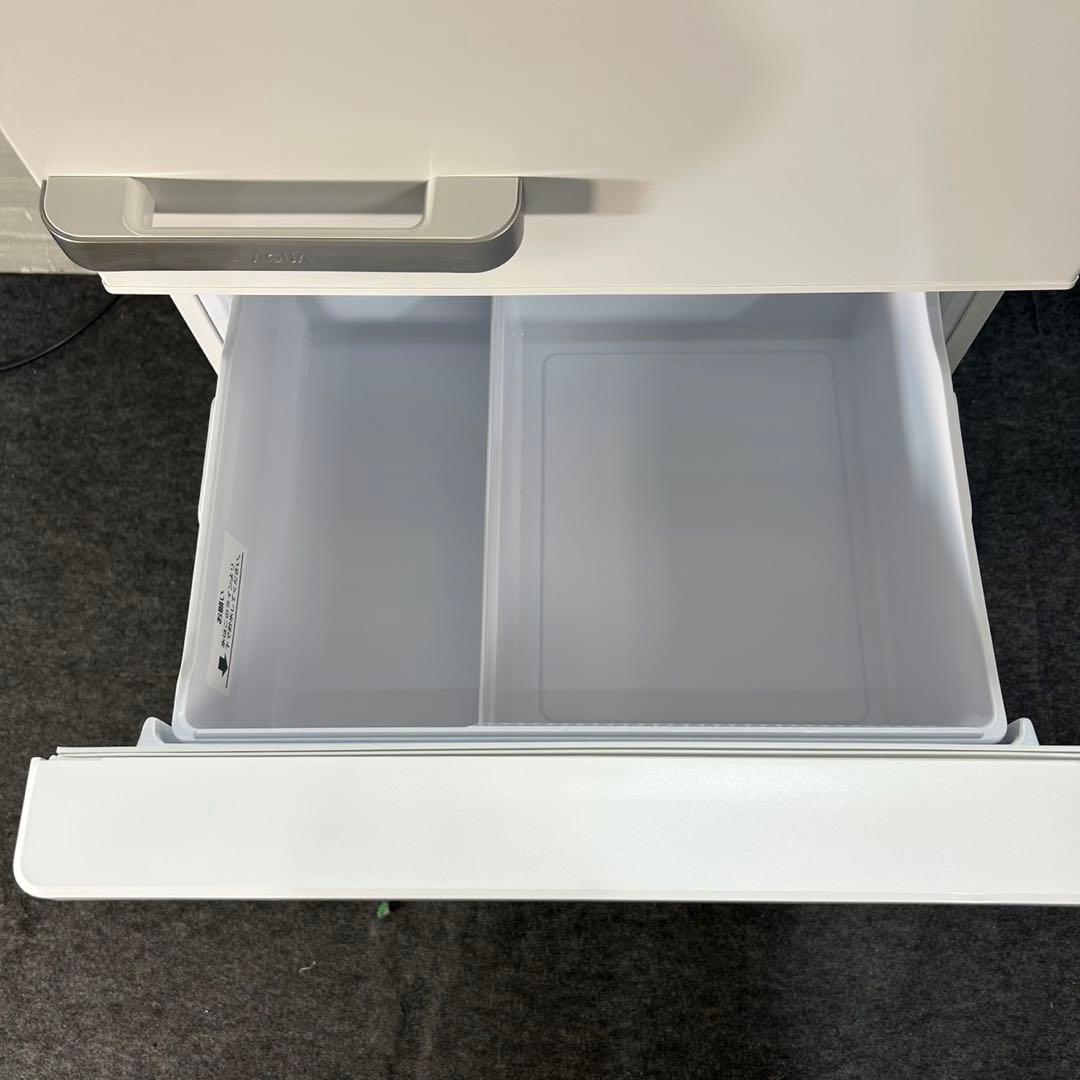 AQUA 4ドア 冷蔵庫 355L ファミリータイプ 2022年製 d4106