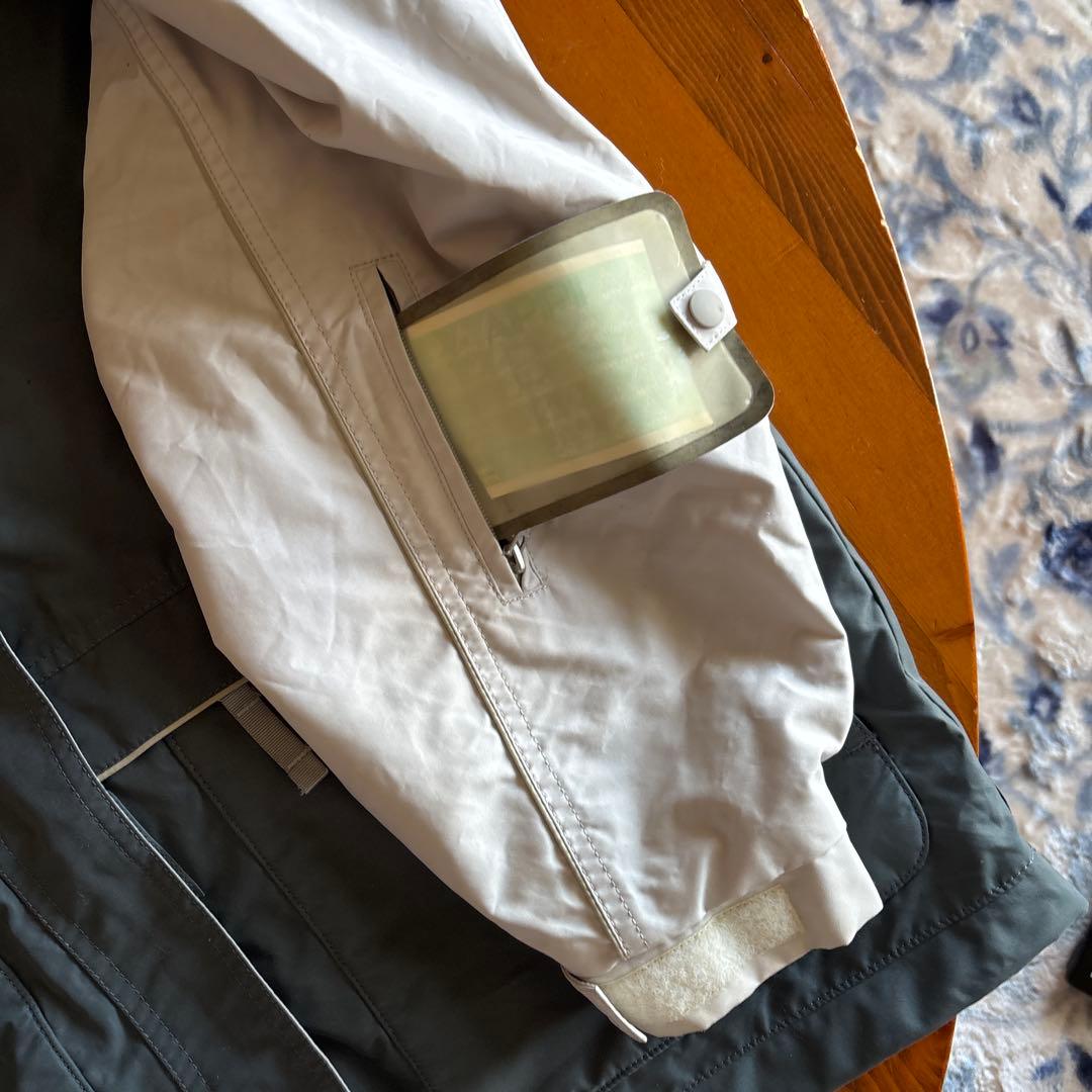 美品　スポーツオーソリティ　フード付きスキー／スノボージャケット 女性用L