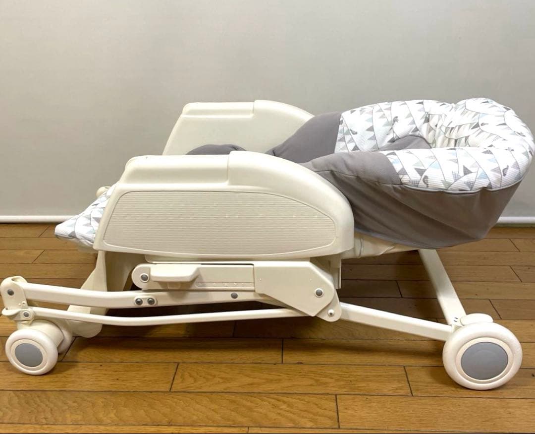 美品❗️アップリカ✨ユラリズム✨エアークッションプラス✨ハイローチェア