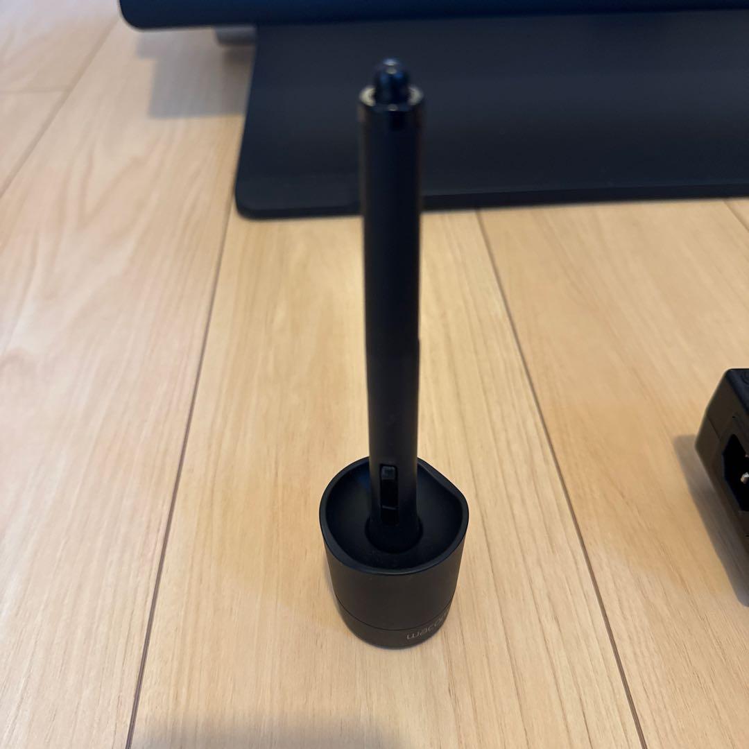 Wacom 液晶ペンタブレット Cintiq 24HD DTK-2400