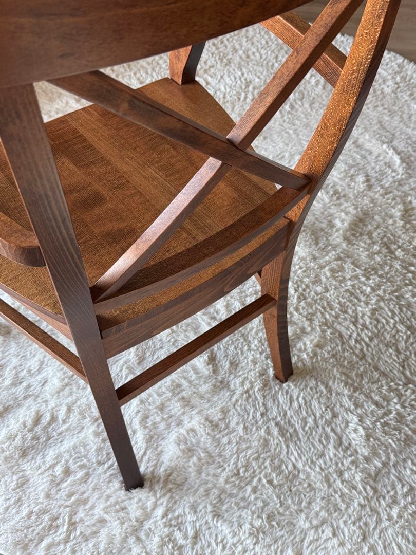 [m]木製ダイニングチェア肘掛付1