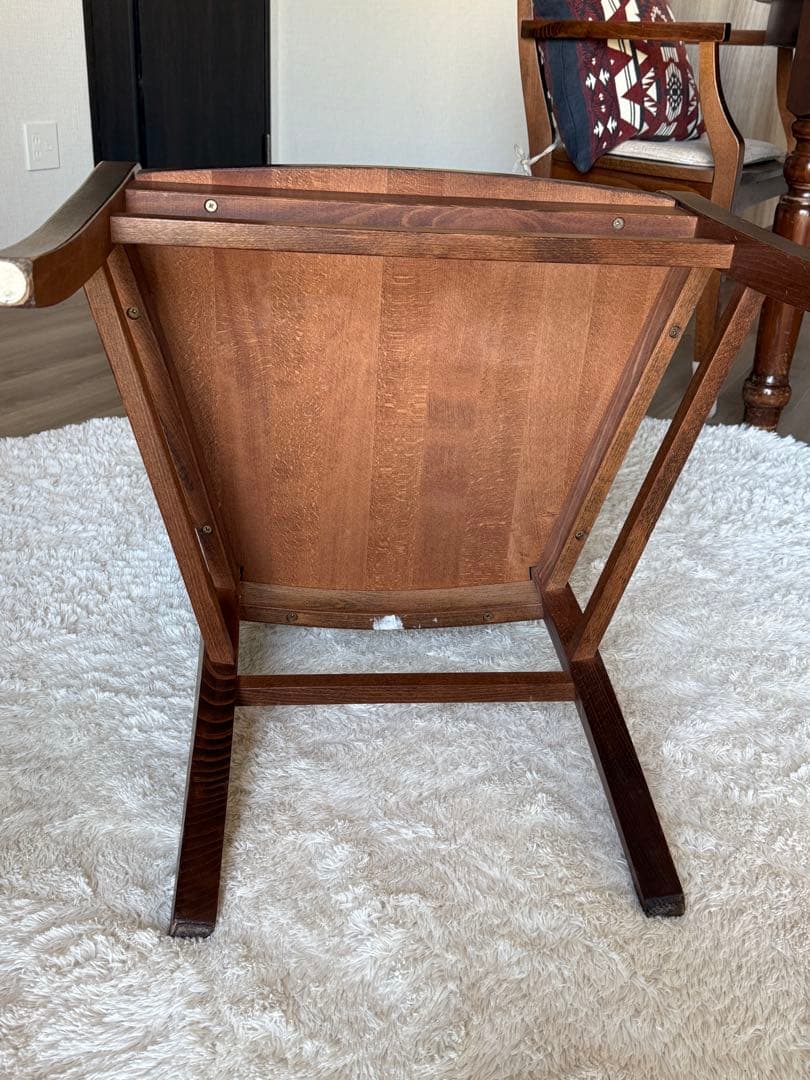 [m]木製ダイニングチェア肘掛付1