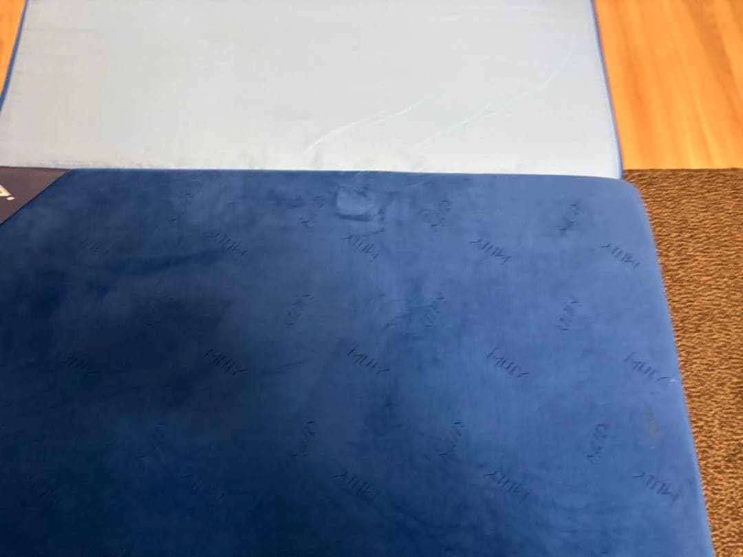 ★テレビ放映★大人気　MLILY 優反発マットレス 三つ折り 8cm