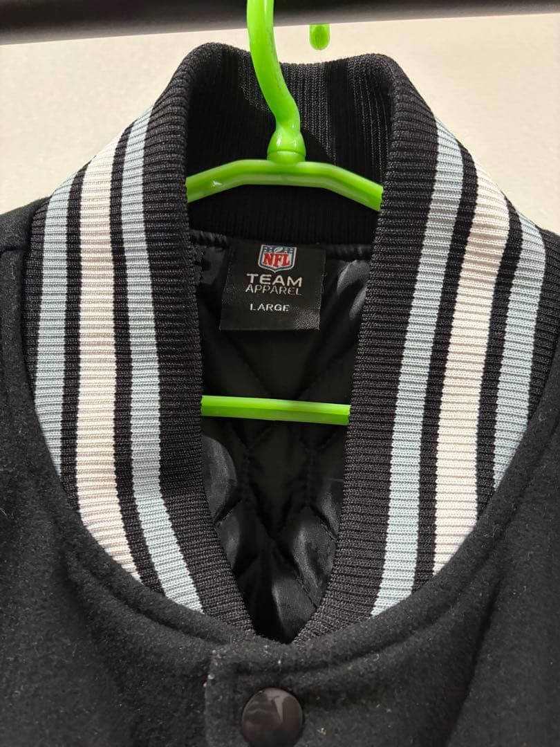 RAIDERS スタジャン ブラック/ホワイト