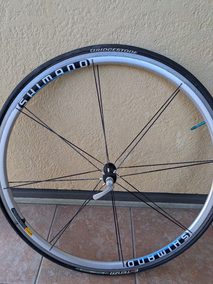 SHIMANO　ＷＨ−Ｒ５３５