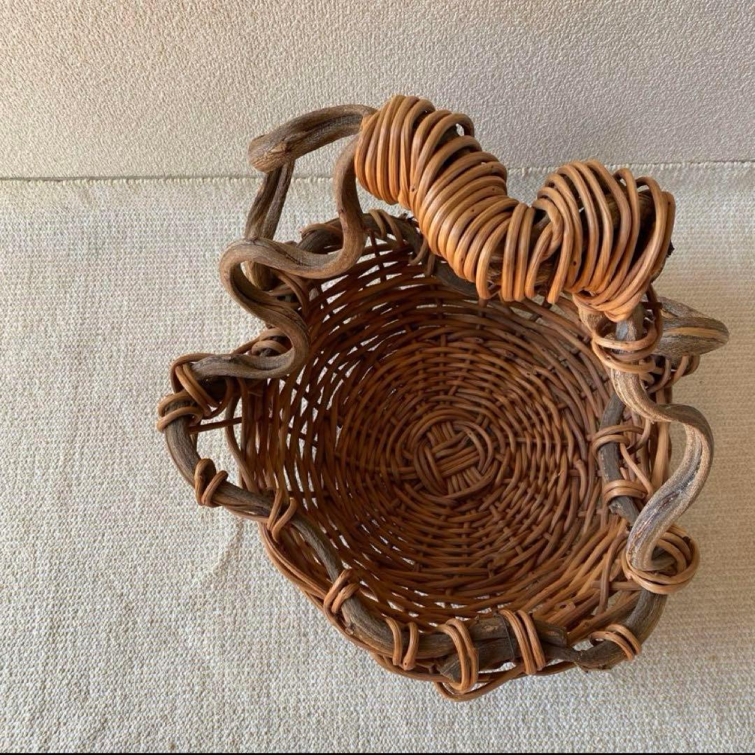 藤蔓 あけび 大籠 古籠 骨董 籠細工 ラタン 大型 フルーツバスケット パン籠