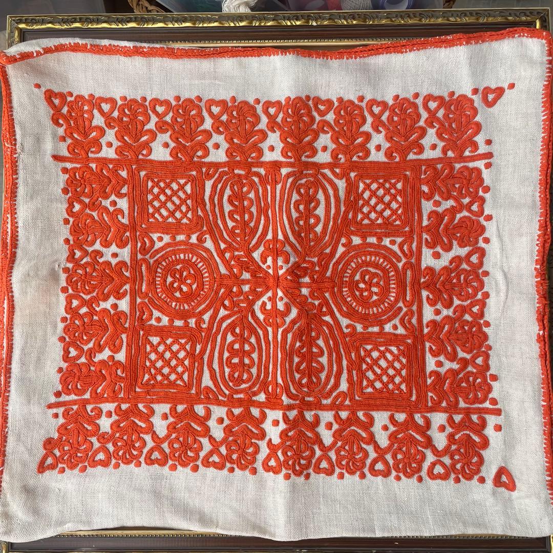 イーラーショシュ/アンティーク/ハンガリー/蚤の市/手刺繍