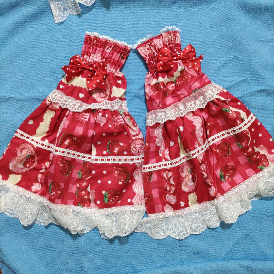 s*様 エペティス 新品未使用　Strawberry Cream ワンピース 3