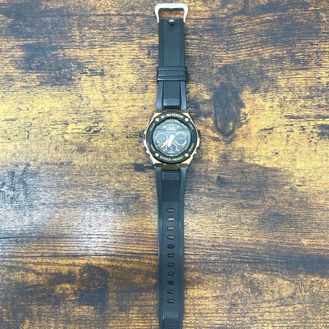 G-SHOCK GST-W300G-1A9JF 稼働