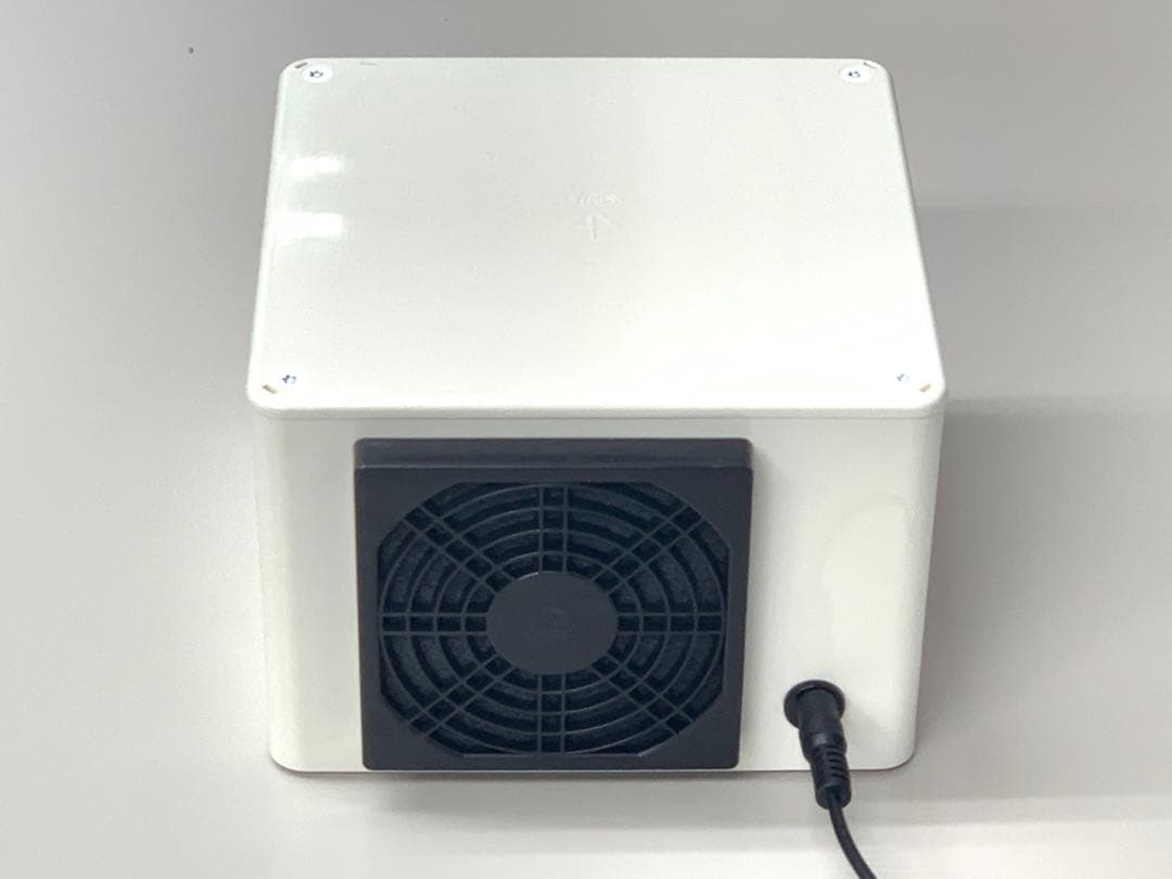 コロスケ 紫外線 光触媒 空気清浄機 KOROSUKE 白 UV 抗菌抗ウイルス