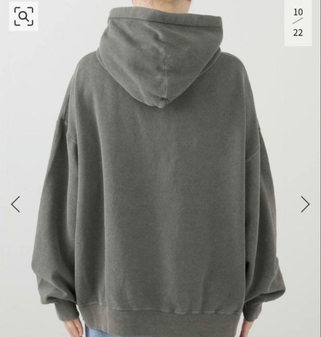 未使用☆アパルトモン　レミレリーフ　 ロゴ フード付きスウェット