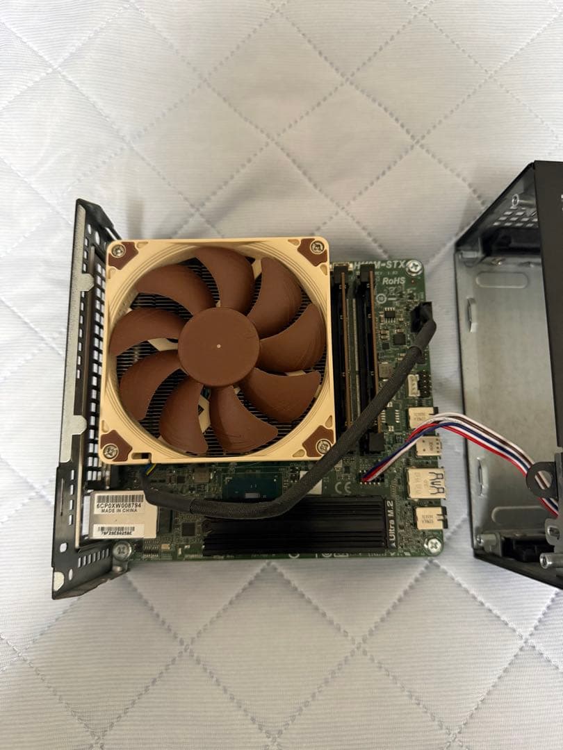 DeskMini 110 ミニPC