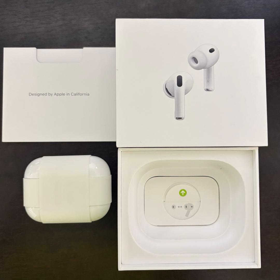 AirPods Pro 3 + イヤホンケース付