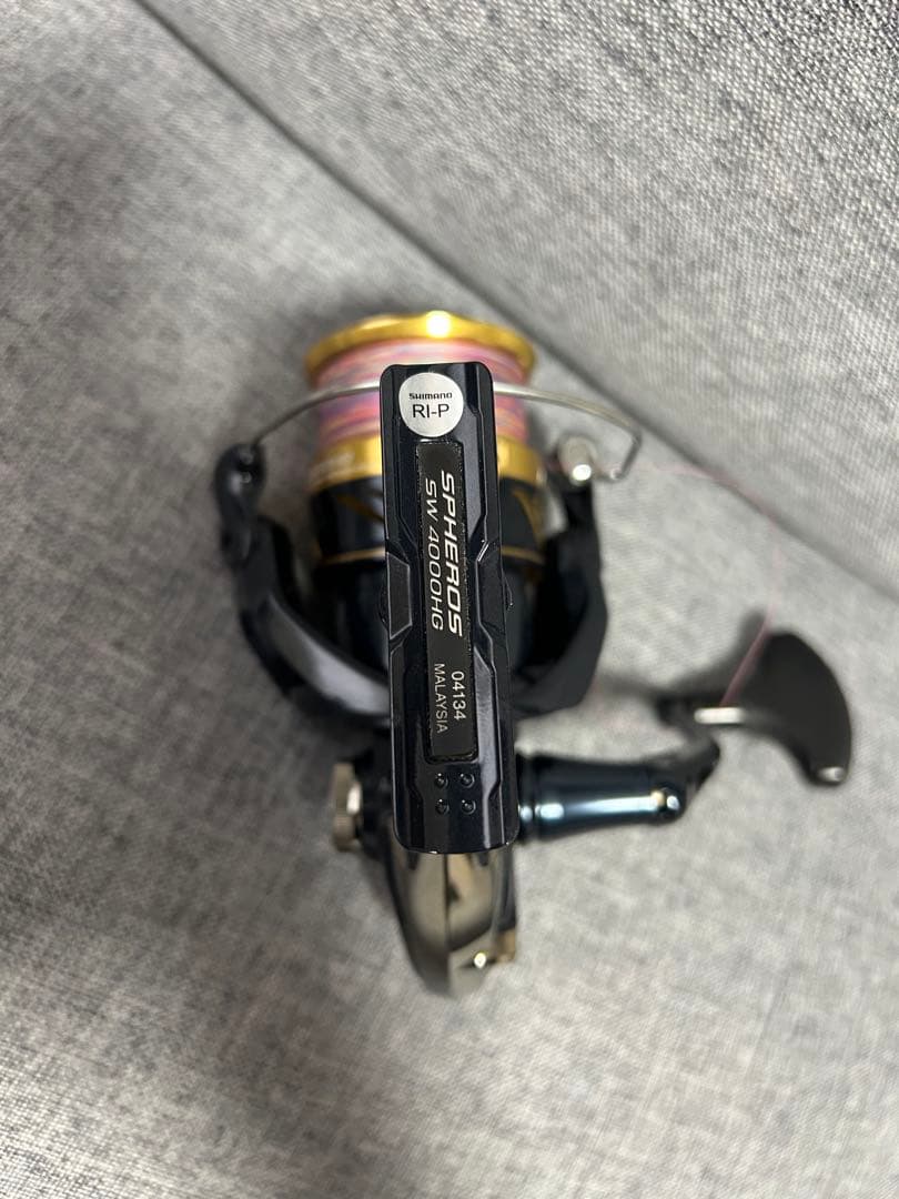 SPHEROS SW 4000HG スピニングリール