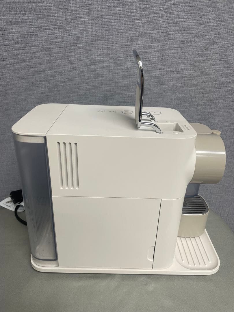 Nespresso カプセル式コーヒーメーカー