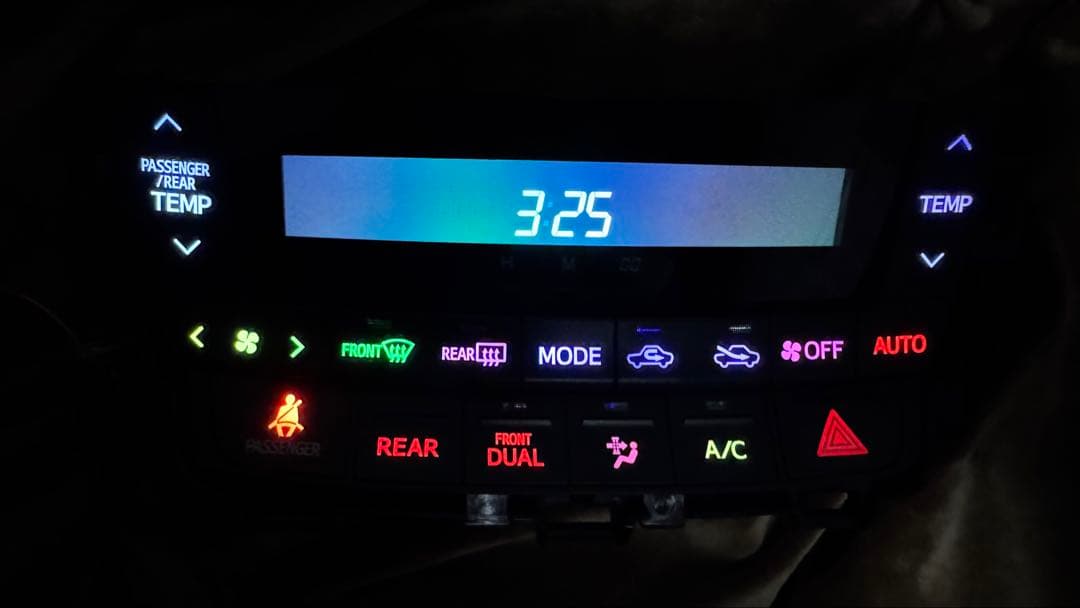 20系前期ヴェルファイア アルファード　グラデーション エアコンスイッチパネル