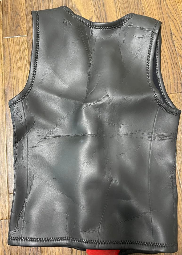 BODY GLOVE ウェットスーツベスト 黒 赤