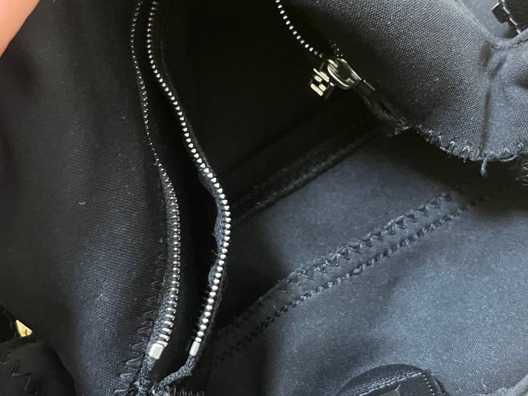 美品　FENDI フェンディ　マンマショルダーバッグ　ブラック