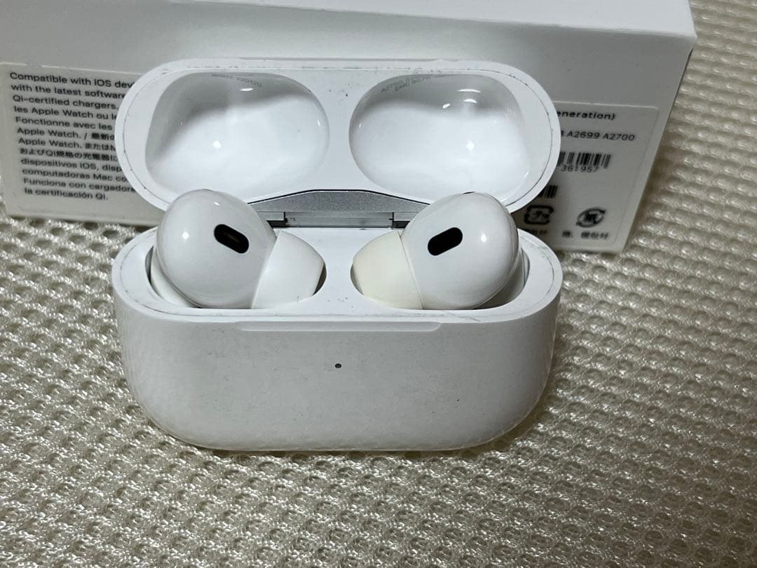 Apple AirPods Pro第二世代 本体 ホワイト※ワケあり