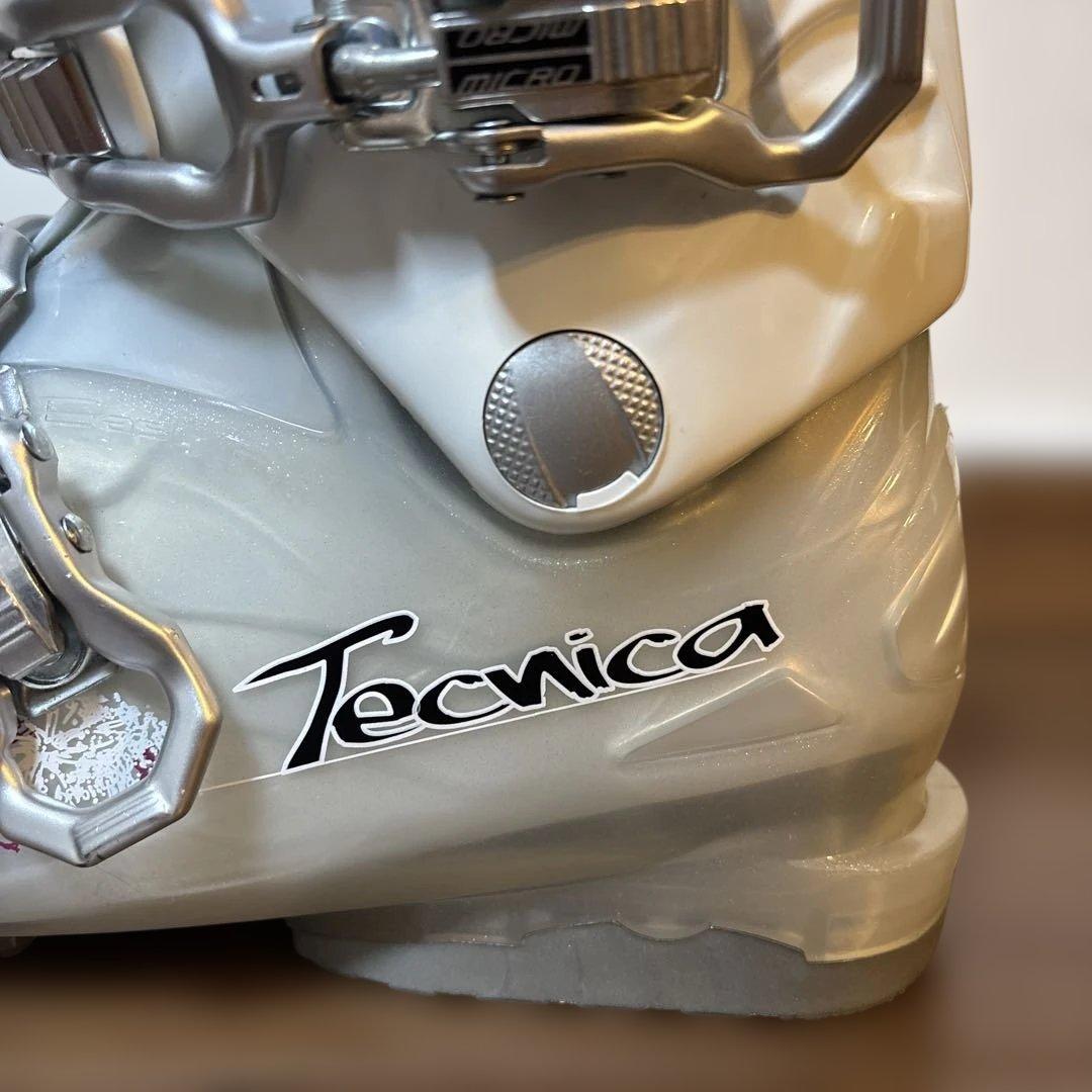 Tecnica 女性用スキーブーツ23.0〜23.5㎝