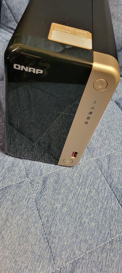 外付けハードディスク・ドライブ QNAP TS-264 NAS 8GB RAM HDMI