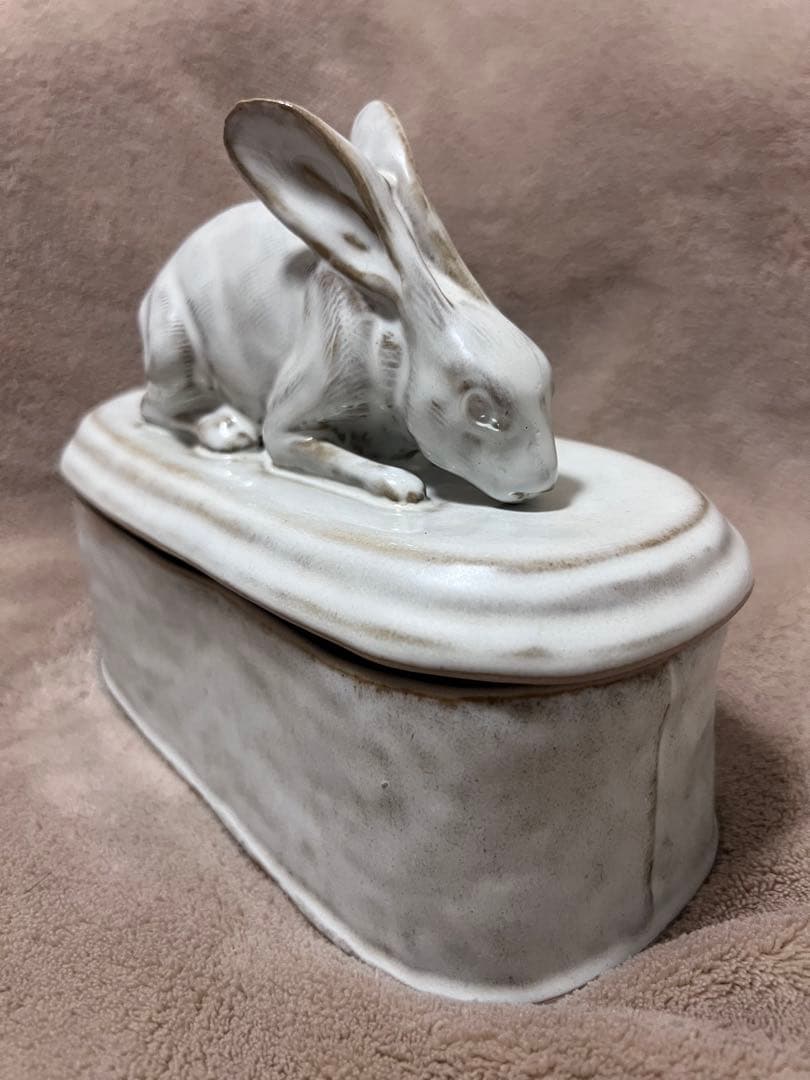 Yarnnakarn Rabbit Container うさぎ　小物入れ　置物