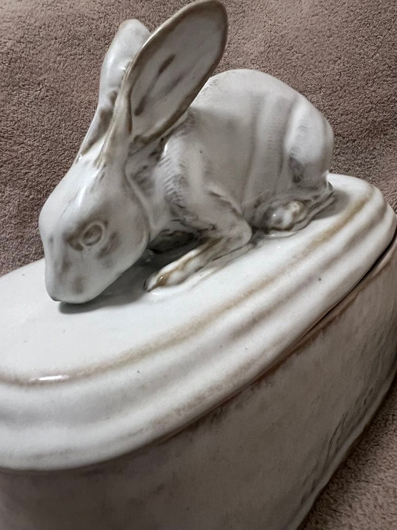 Yarnnakarn Rabbit Container うさぎ　小物入れ　置物