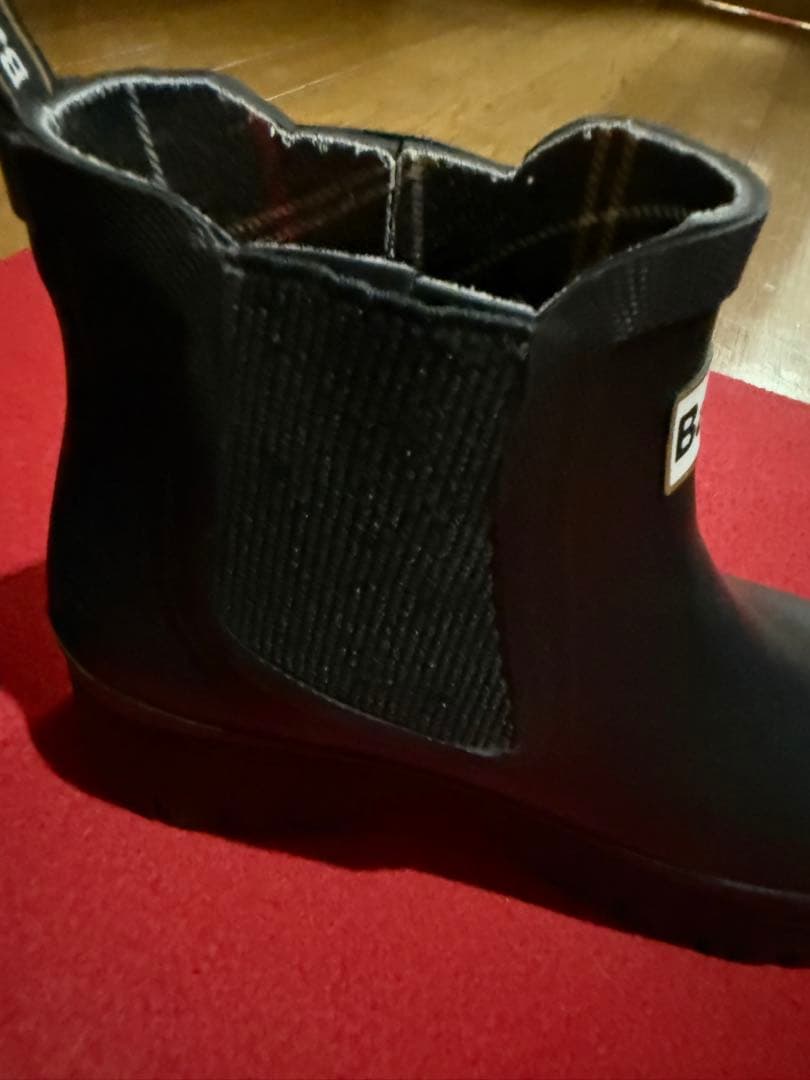 Barbour ブラック サイドゴアレインブーツ