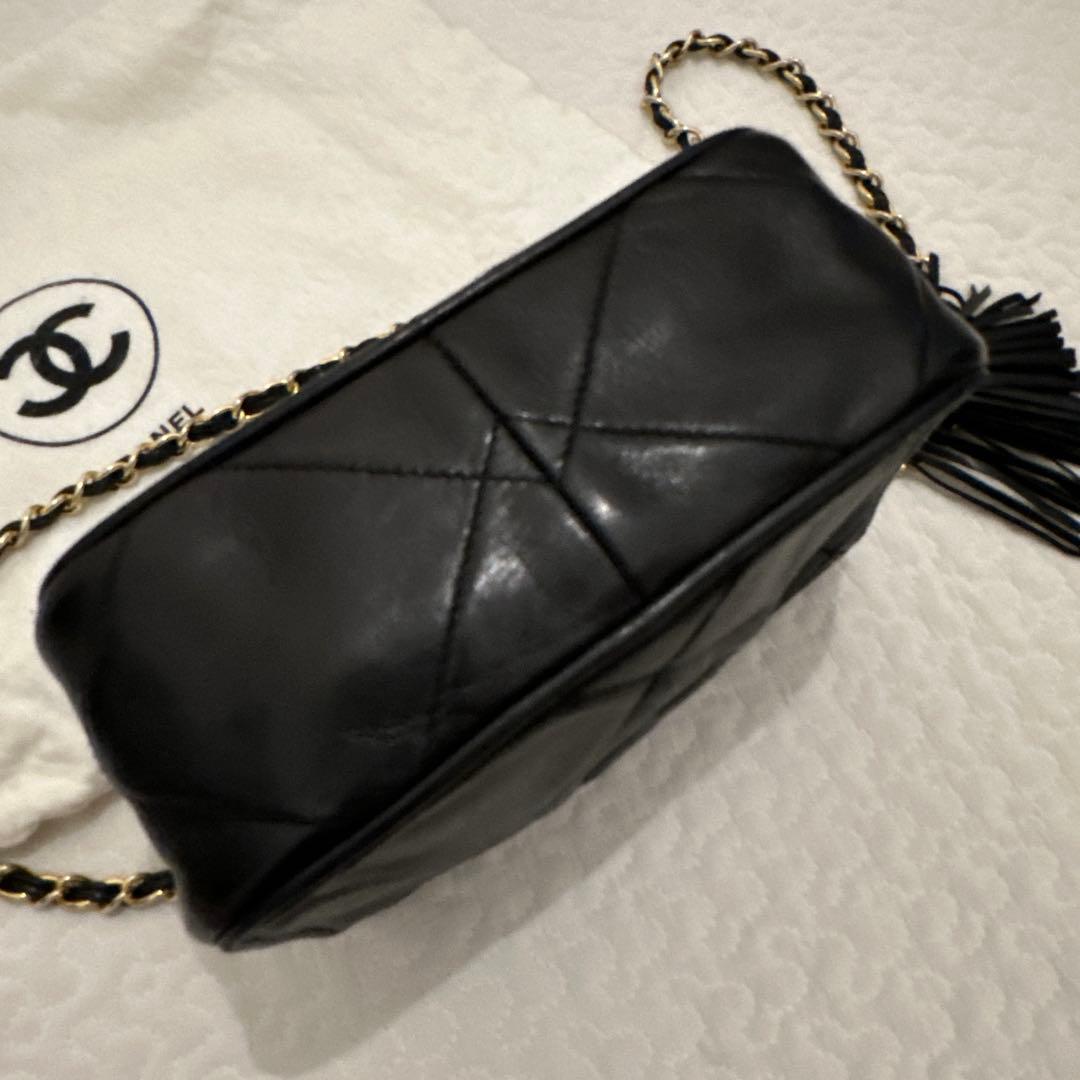 美品　シャネル チェーンショルダー ラムスキン