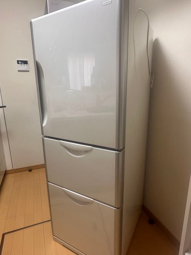 ホワイト 3ドア冷蔵庫