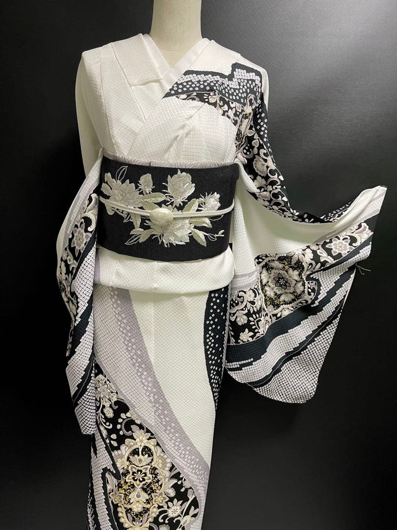 特選金彩訪問着【エキゾチック更紗唐花◆白×黒】疋田文様浮かぶ紋意匠地