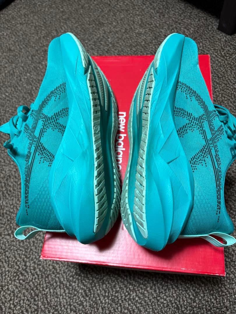 アシックス NOVA BLAST5 ノヴァブラスト5 26.0