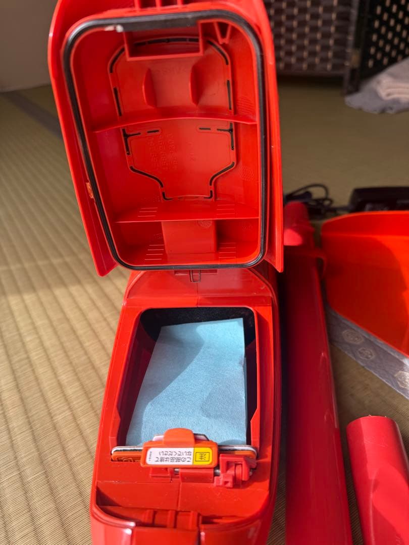 マキタ makita 充電式クリーナー ターボ60 CL113FD