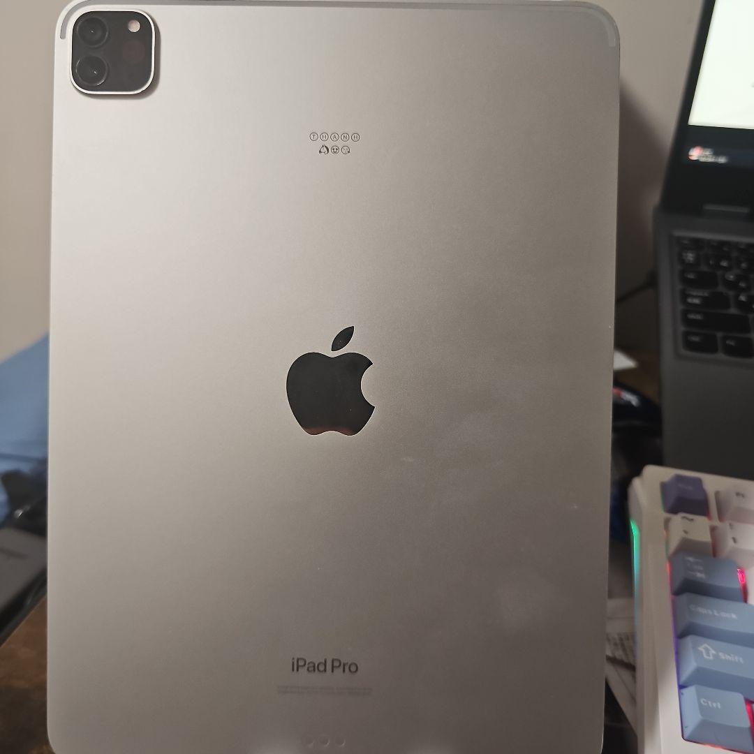 iPad Pro 11インチ 第4世代 シルバー 256GB