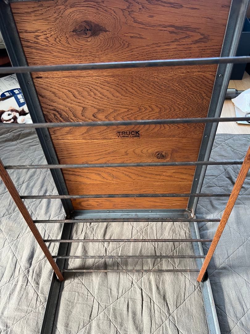 サイドテーブル・ナイトテーブル・ローテーブル truck furniture BOOMERANG SIDE TABLE