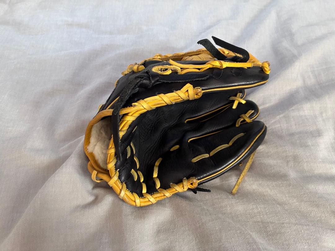 Sugger 軟式グローブ 黒/黄