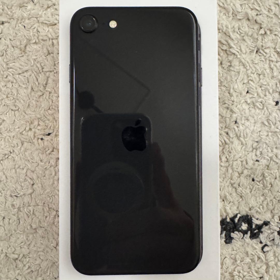 iPhone SE 第3世代　128GB