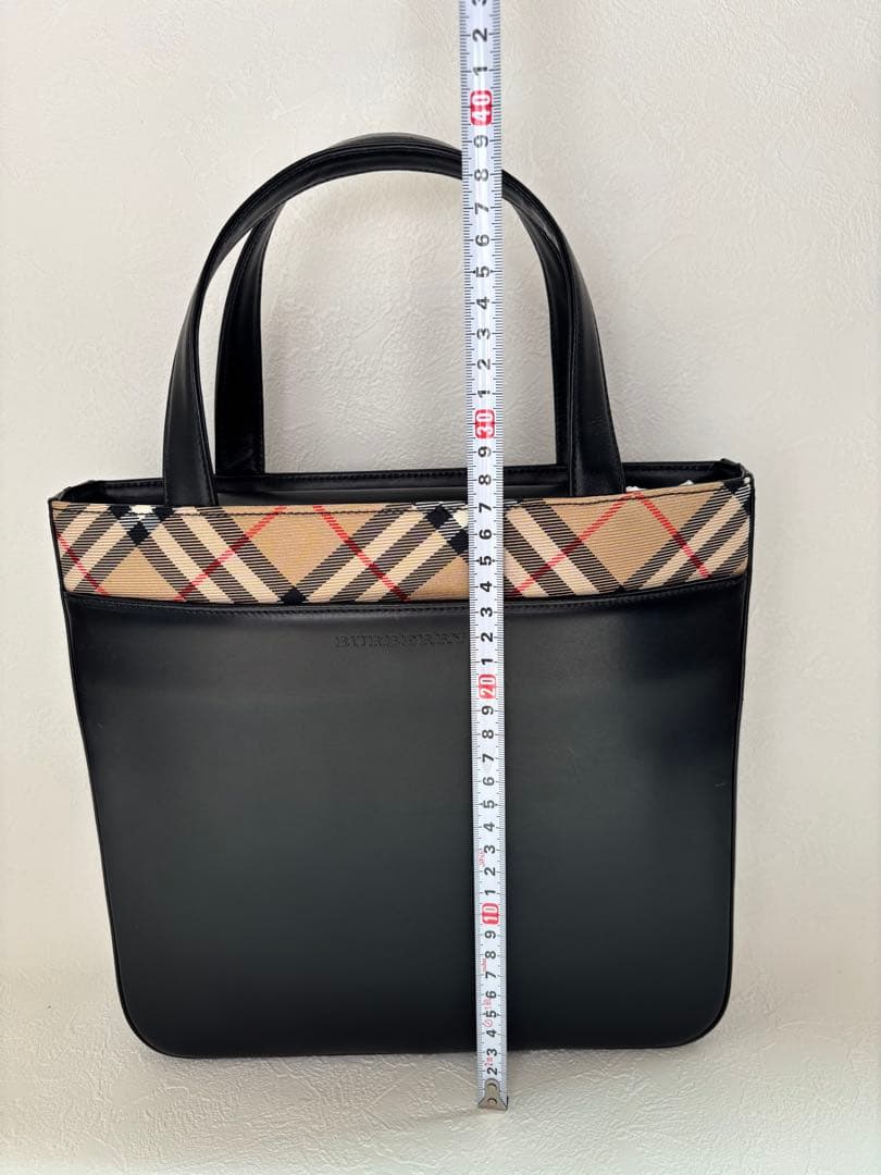 未使用品　BURBERRY （バーバリー）ブラックレザー　チェック柄バック