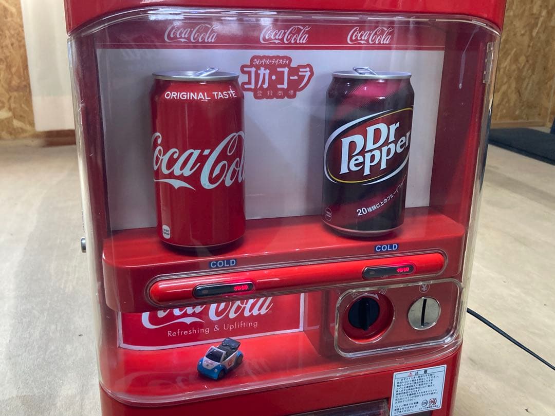 送料込み価格　激レア　希少　早い物勝ち‼︎ Coca-Cola 自動販売機型保冷庫