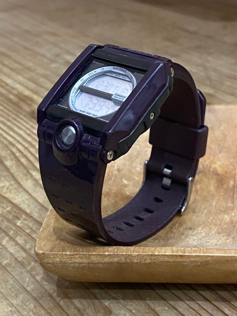 生産終了モデル G-SHOCK G8100 パープル