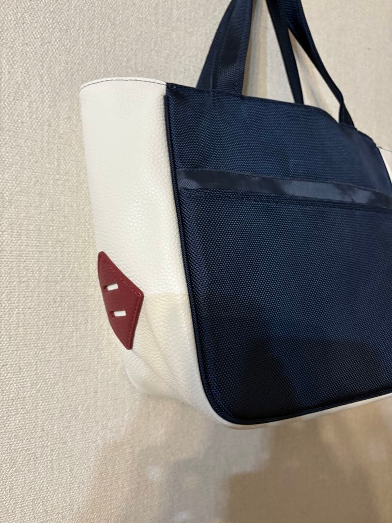 未使用に近い　ジョーンズゴルフ　JONES ゴルフカートバッグ ネイビー白