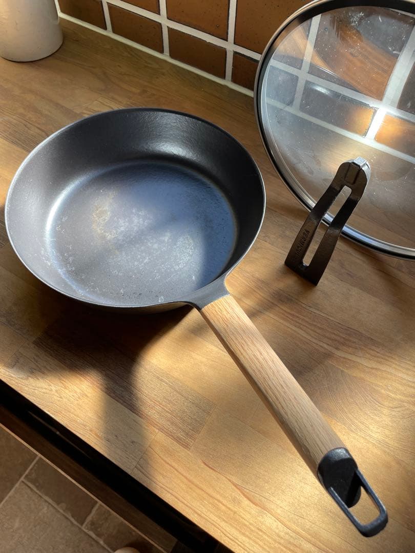 バーミキュラ　フライパン 24cm 深型（ガラス蓋付き）