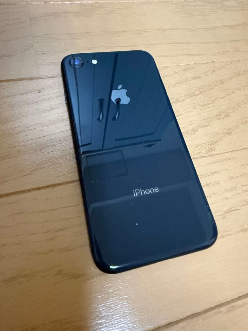 Apple iPhone 8 ブラック 本体 64GB
