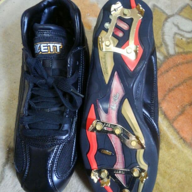 ZETT の野球スパイク阪神タイガース赤星選手の実用