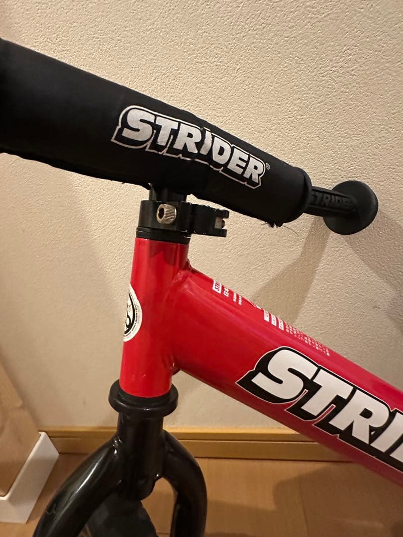 美品　STRIDER ストライダー　12インチ　赤