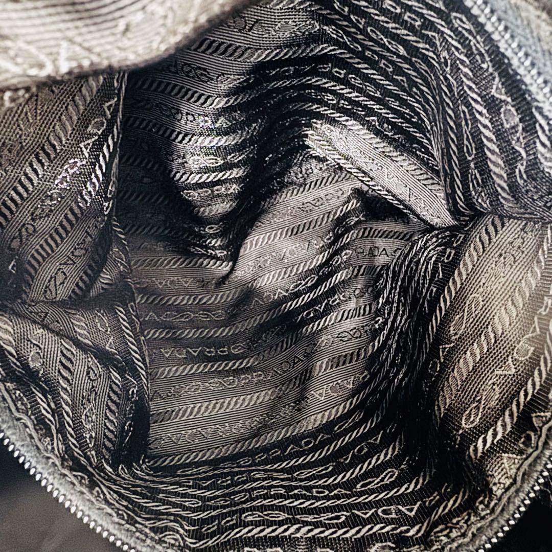 ✨PRADA✨プラダ✨ナイロン✨ロゴ✨ブラック✨トートバッグ✨