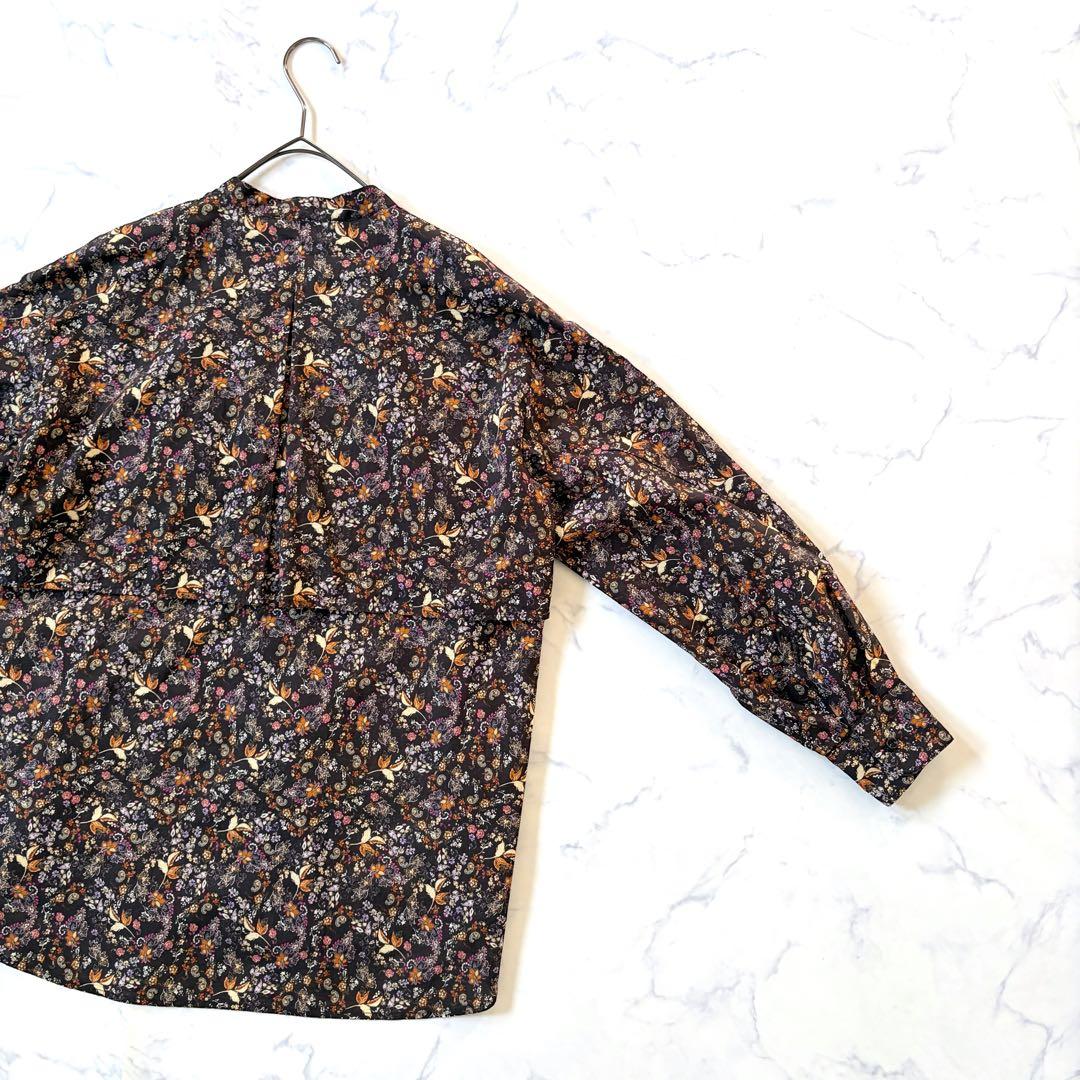 北欧暮らしの道具展 「暮らしに、ときめき」大人のための柄ブラウス ブラウン 花柄