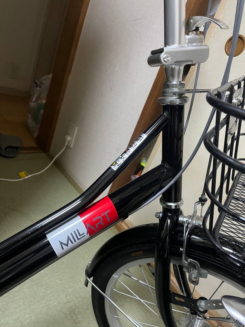 折りたたミラート20イン外装6段オートライト